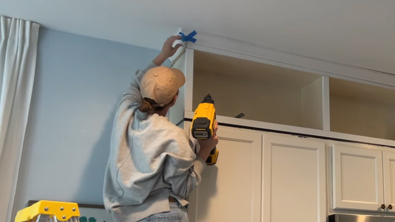 @morganzuhmakes installed this crown molding as a single piece