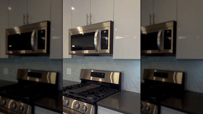 The finished temporary laminate sheet backsplash