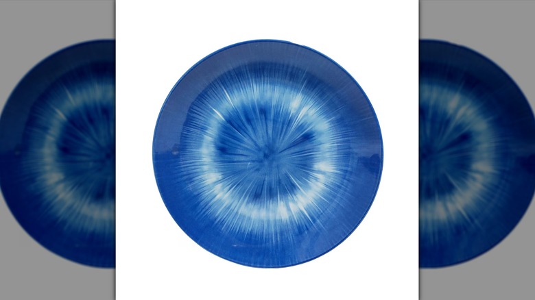Product image of Dollar Tree's blue stoneware dinner plate