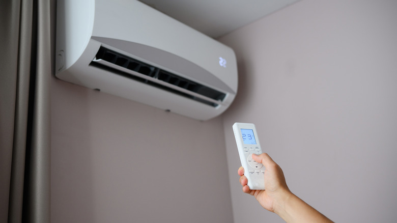 Turning on an air conditioning unit