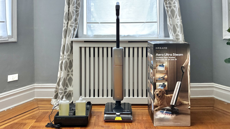 Dreame Aero Ultra Steam wet dry vacuum with accessories