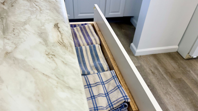 Towels folded in the Martha Stewart method