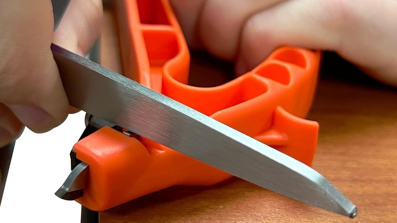 AccuSharp all-in-one sharpener