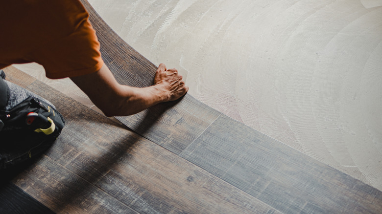 installing luxury vinyl plank floor