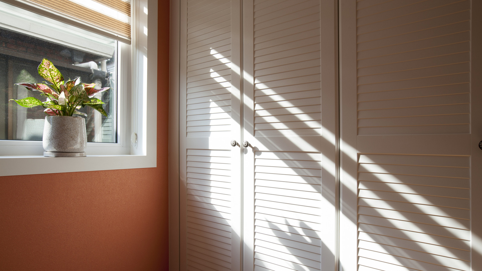 Goodbye Dated Closet Doors: IKEA Has A New Item That's Sleek And Modern