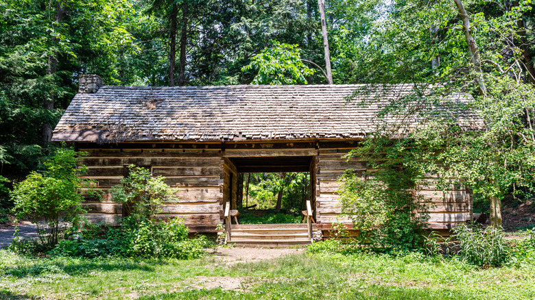 The historic log home of Hubert H. Hayes in the Asheville Botanical Gardens