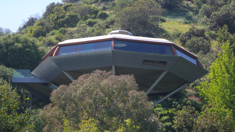 A spaceship-shaped Chemosphere House built in 1960 in Los Angeles, California