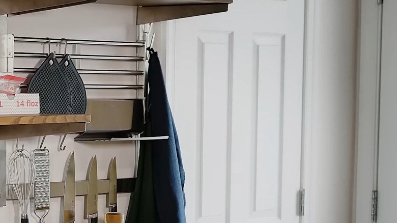 Kitchen towels hang from KUNGSFORS Magnetic Clips
