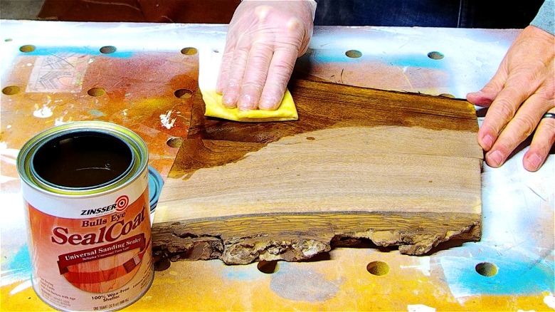 Finishing a piece of wood with Zinsser shellac