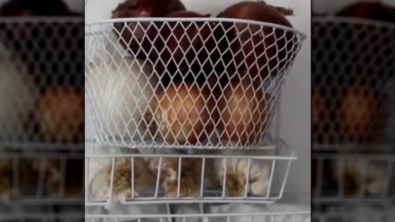 Produce basket hanger