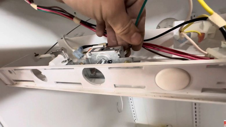 Connecting a new thermostat in a Kenmore refrigerator