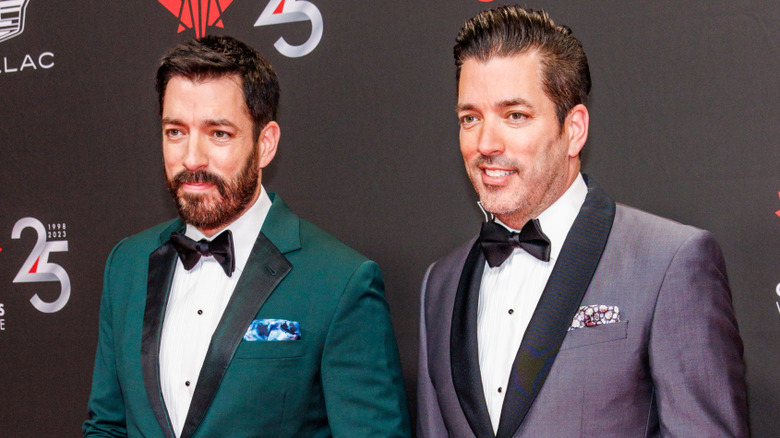 property brothers dressed up for Canada's Walk of Fame red carpetred carpet