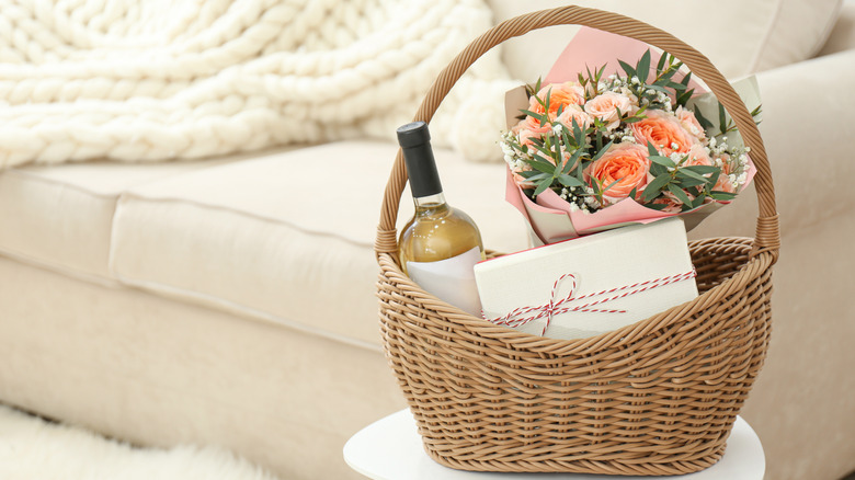 Make Your Guests Feel Special With This Easy DIY Welcome Basket Idea
