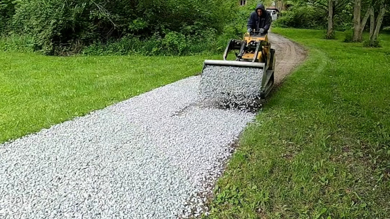 Applying a layer of crushed gravel