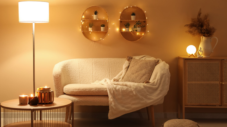 A room lighted with table lamps