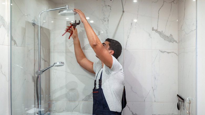 attaching a new shower head
