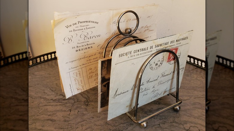 Cards in a toast caddy