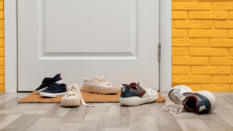 Neither Baskets Nor Benches: The Easy Entryway Shoe Storage DIY That Saves Space