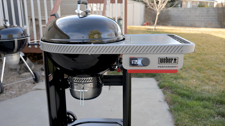 Weber Smart Performer charcoal grill