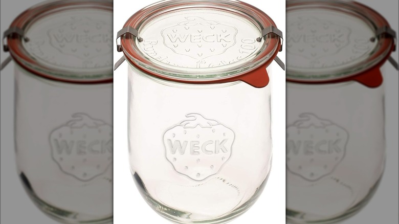 an empty Weck jar