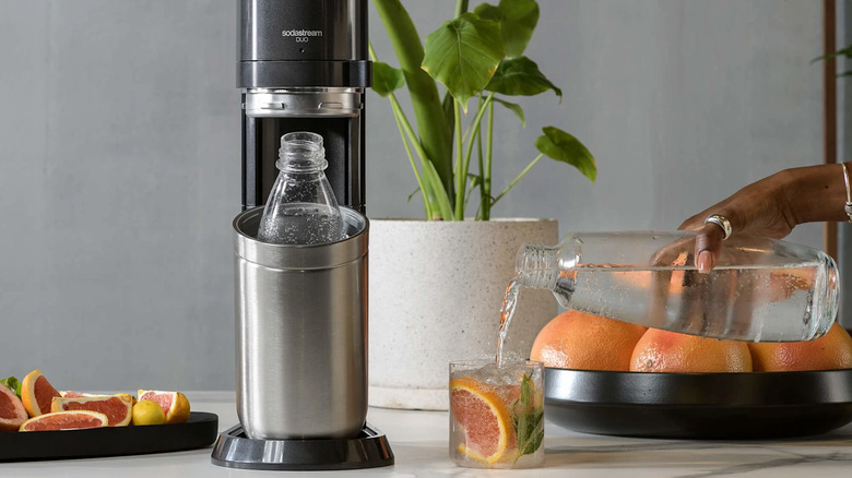 SodaStream Duo with drink