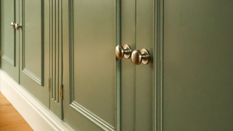 Brass knobs without backplates