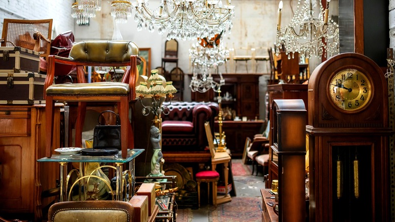 Thrift store filled with vintage furniture, glassware, and knicknacks