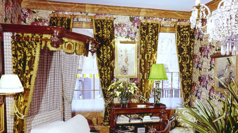 Floral chintz wallpaper in an old bedroom