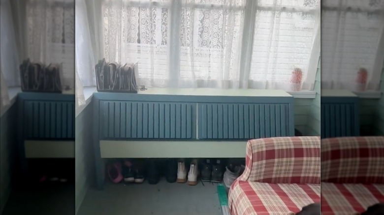 DIY shoe storage from headboard