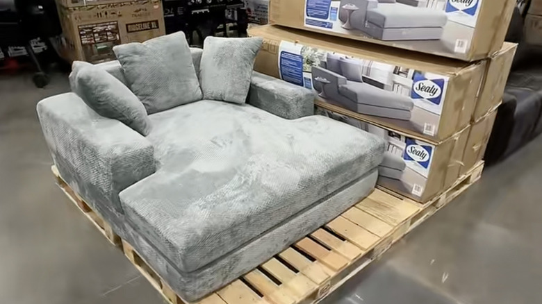 Sealy calin upholstered foam lounger