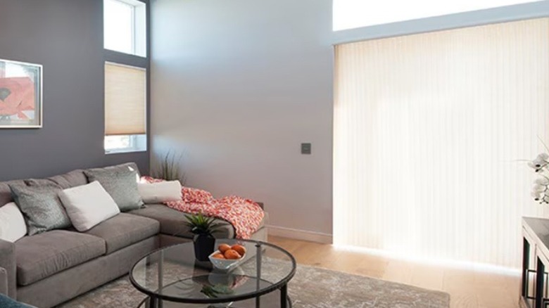 End view of a cellular shade