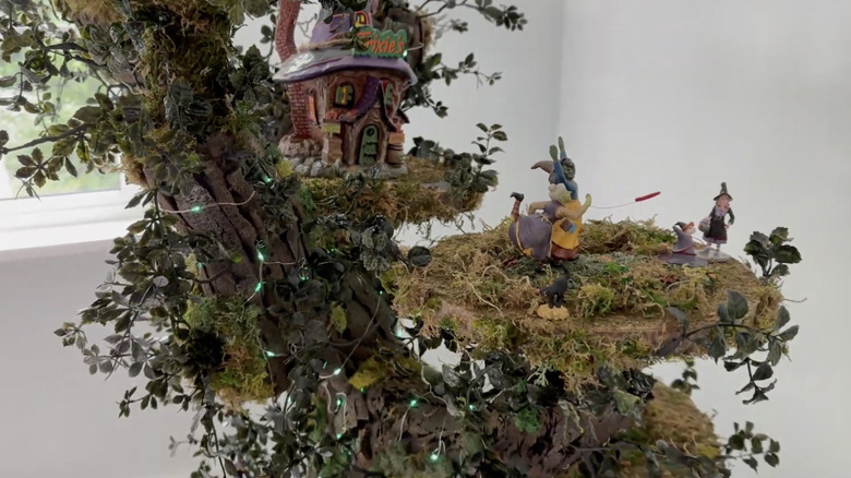 YouTuber's finished Halloween witch tree made of PVC pipes and pool noodles