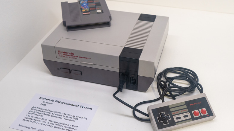 A first-generation Nintendo Entertainment System on display.
