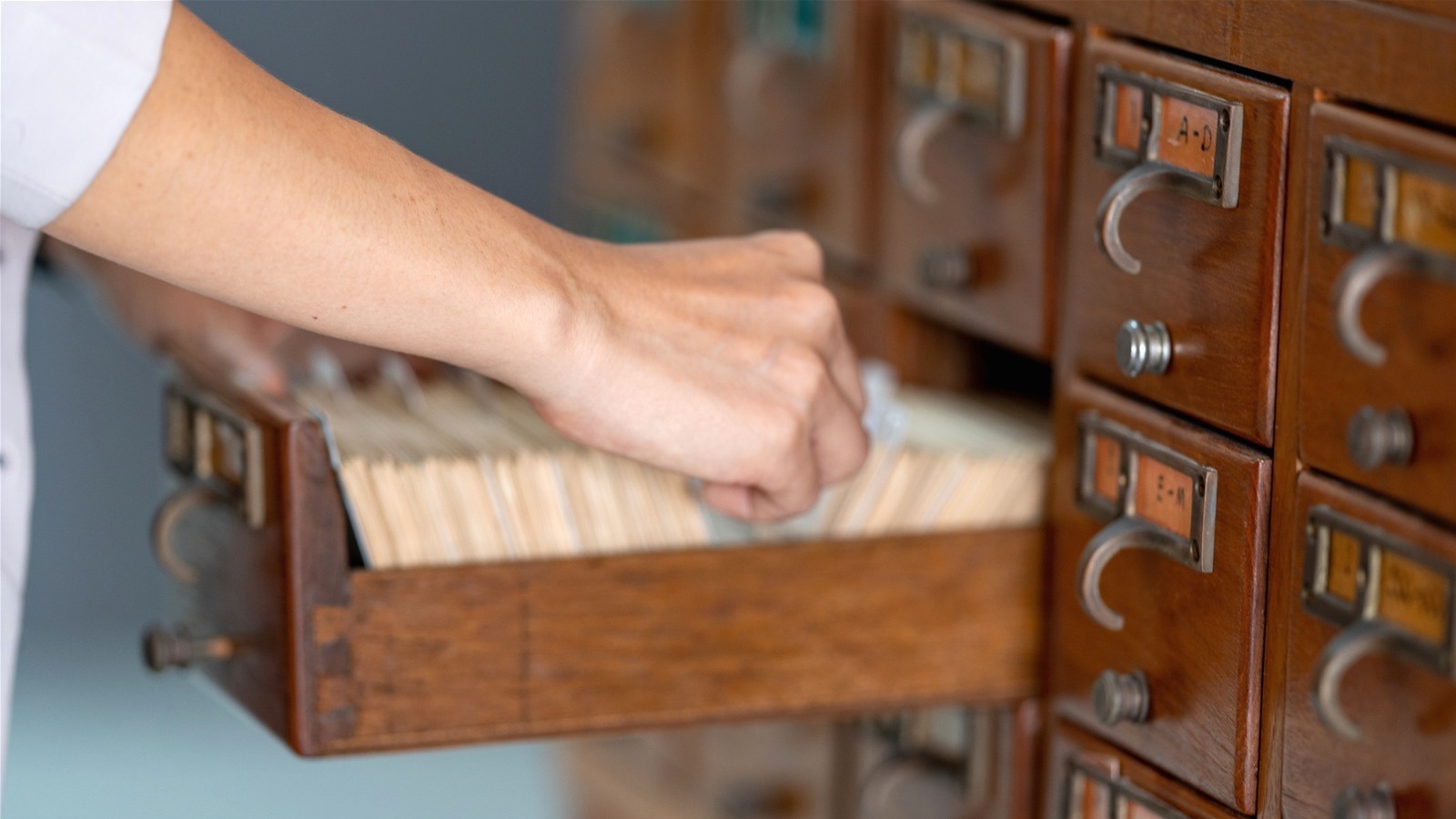 DIYer Transforms Vintage '80s Card Catalog Into Stunning Statement Piece