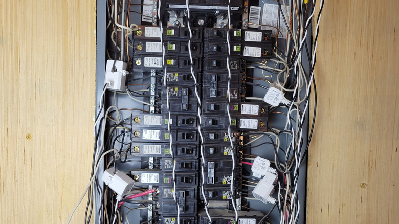 The jumble of wires and sensors that results from a Vue installation