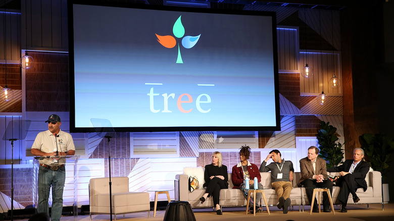 Johnny George making a presentation on the Tree T-PEE in California.