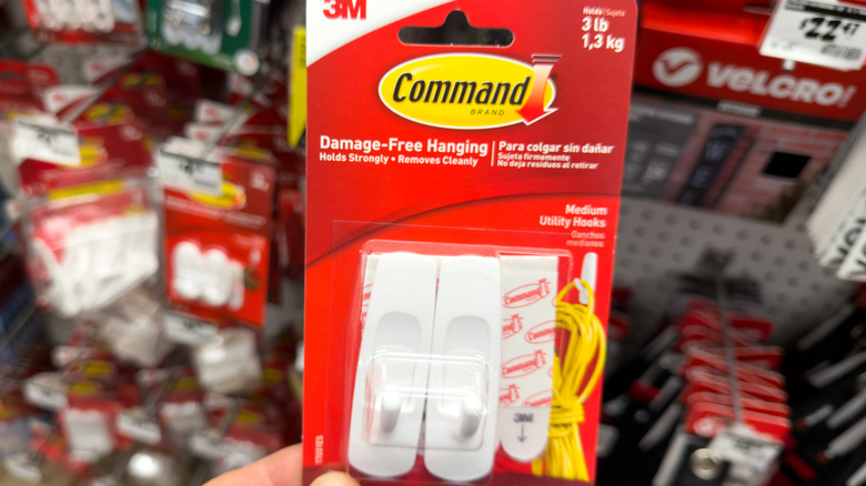 Command Hooks in a store, in front of a variety of other Command and other products