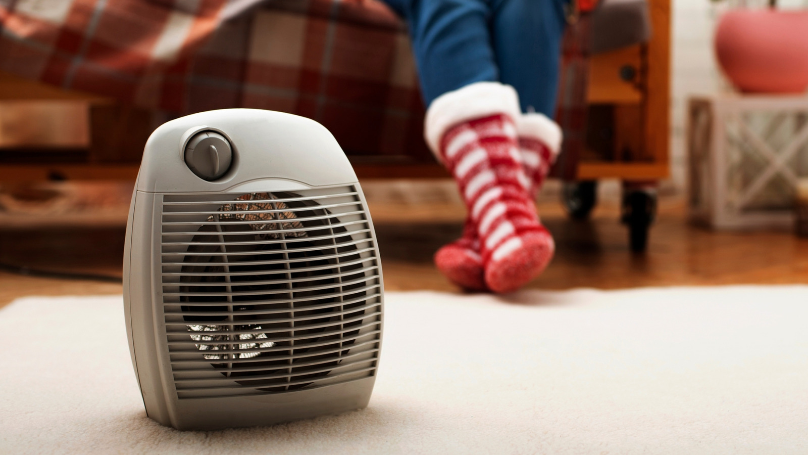 Will Using A Space Heater To Warm Your Home In Winter Actually Save You